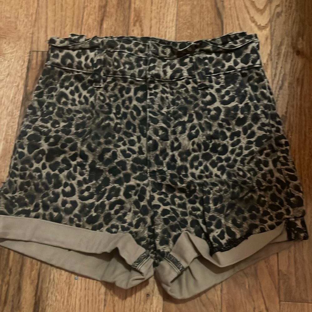 Express cheeta print denim jean shorts
